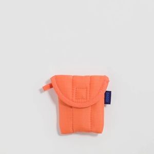 Baggu puffy air pods case